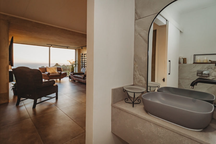 4 Bedroom Property for Sale in Herolds Bay Western Cape